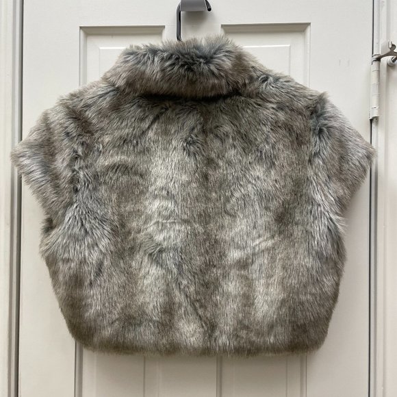 ELLE BOLERO FAUX FUR - Picture 2 of 4